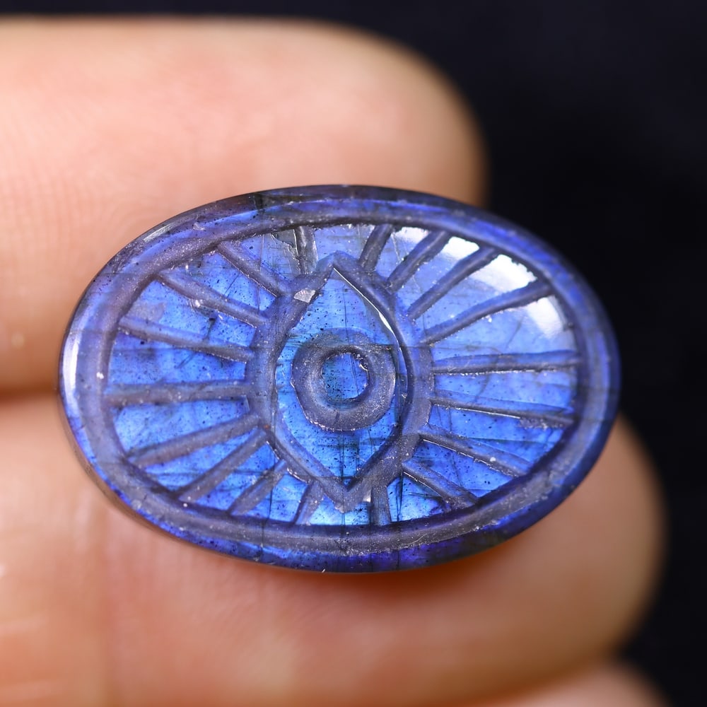 19.18cts Labradorite Evil Eye - Carving: Ksmith Jewels Global Welcome to our auction house, today auction brought to you by Ksmith Jewels Global based in Penang, Malaysia specialize in all kinds of opal and color gemstone both in manufacturi