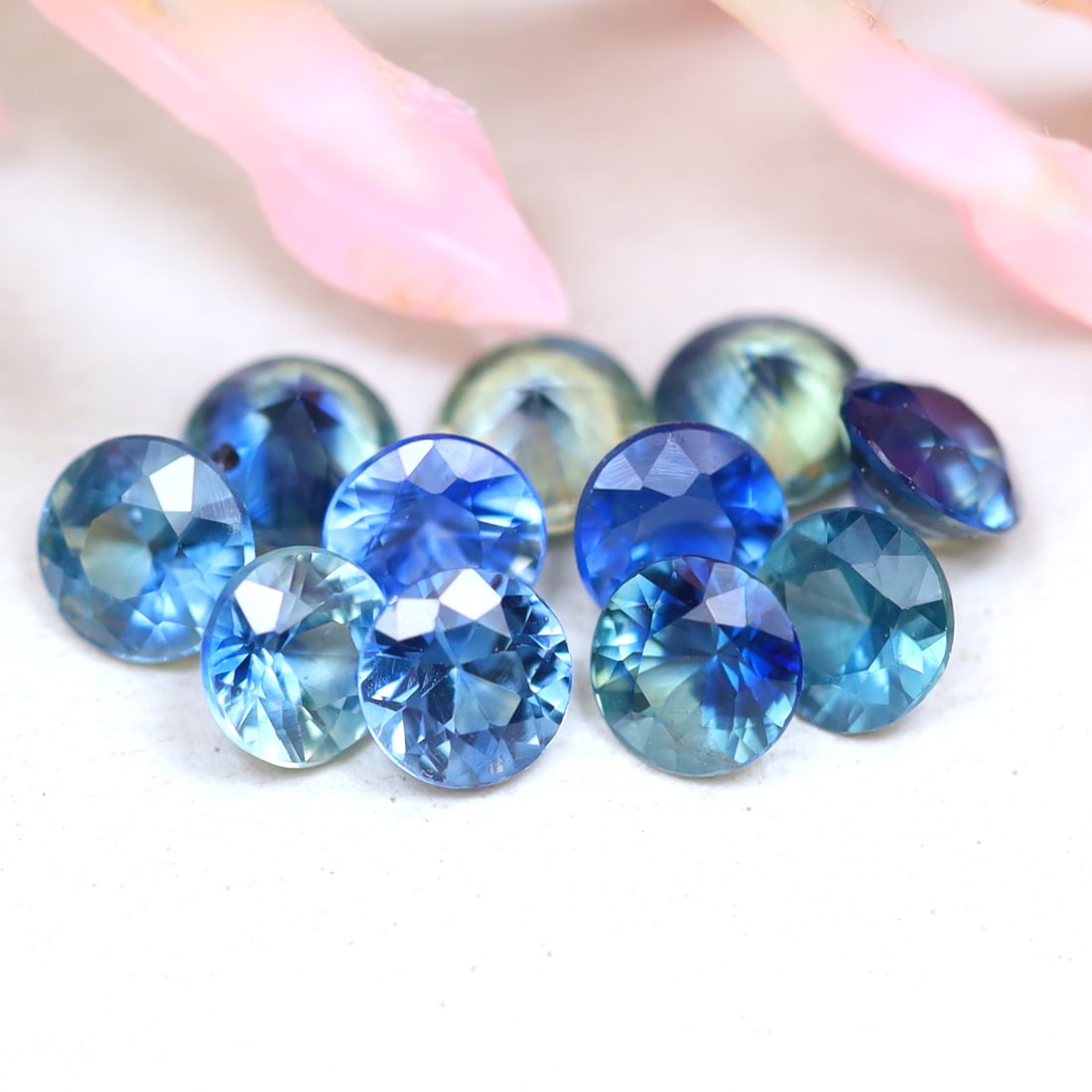 1.25Ct 2.9MM Natural Rare Diamond Cut Multi-color Sapphire VVS-VS in Lots (1 of 2)