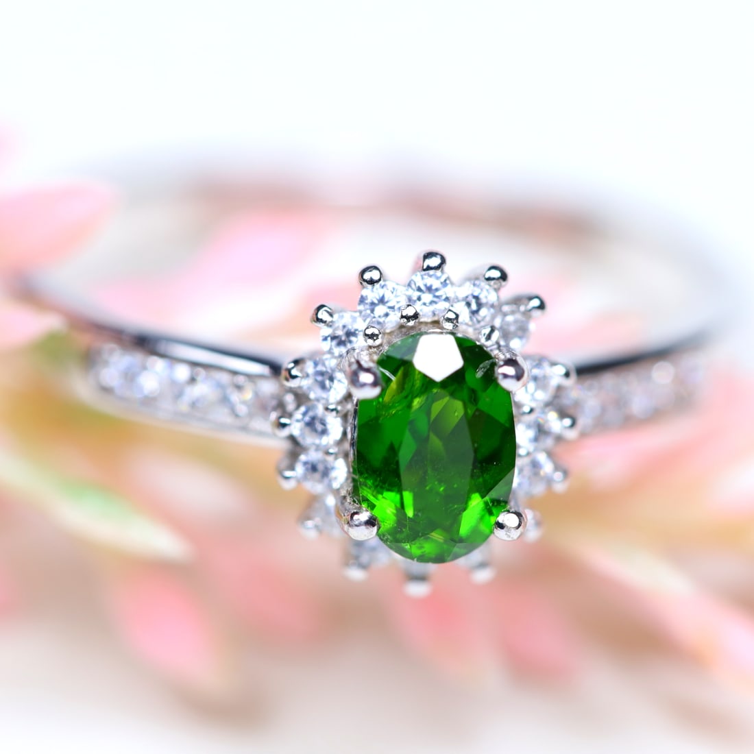 Total Weight 11.51Cts Natural Green Chrome Diopside & Zircon Women Ring 925 Silver Size 7.5 US (1 of 2)