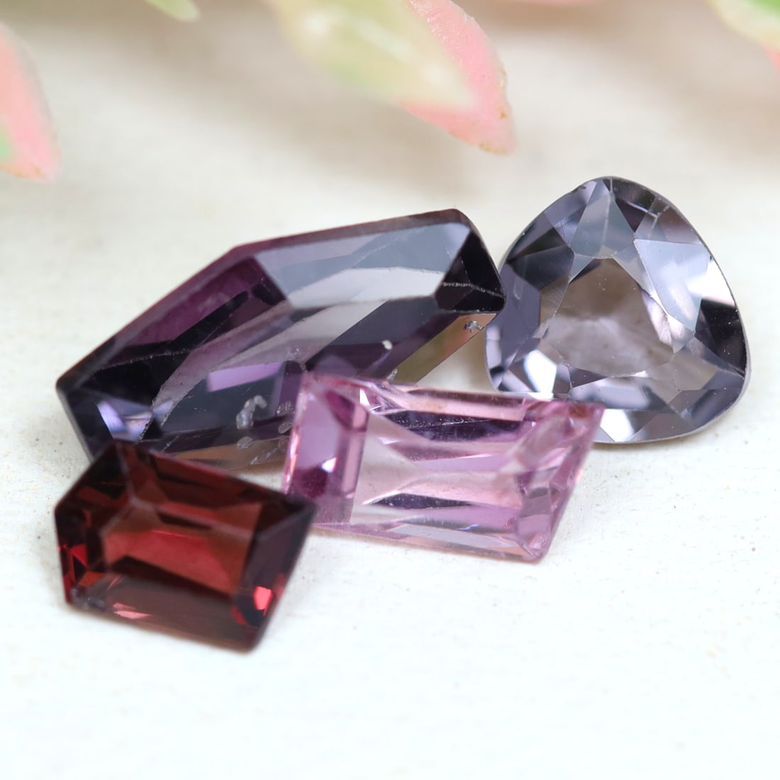 2.38Ct Natural 4PCS AAA++ Color Spinel Mogok Natural Gemstones Fancy Cut: Ksmith Jewels Global Welcome to our auction house, today auction brought to you by Ksmith Jewels Global based in Penang, Malaysia specialize in all kinds of opal and color gemstone both in manufacturi