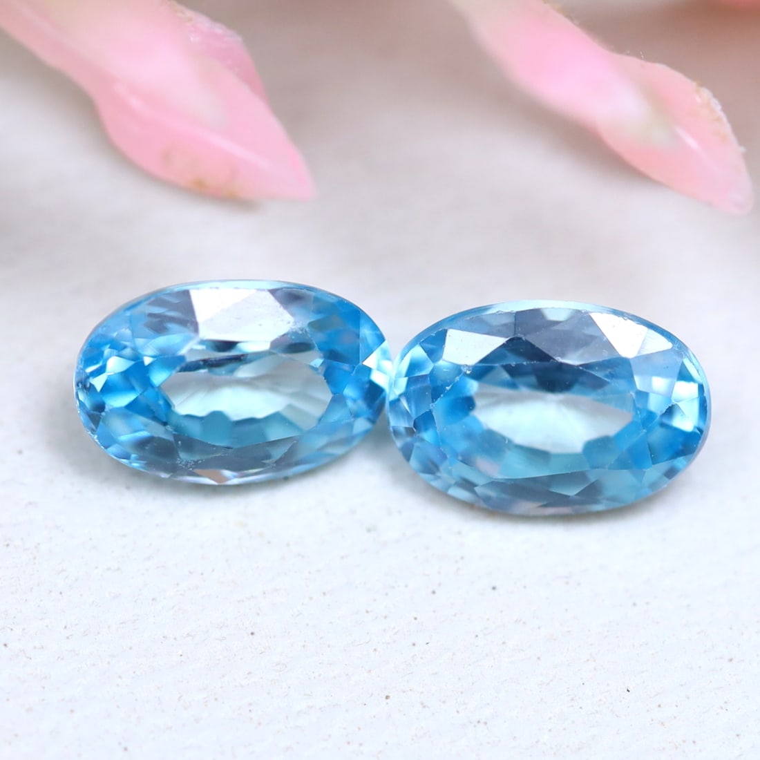 1.44Ct Natural Untreated Cambodia Zircon Oval Gemstone: Ksmith Jewels Global Welcome to our auction house, today auction brought to you by Ksmith Jewels Global based in Penang, Malaysia specialize in all kinds of opal and color gemstone both in manufacturi