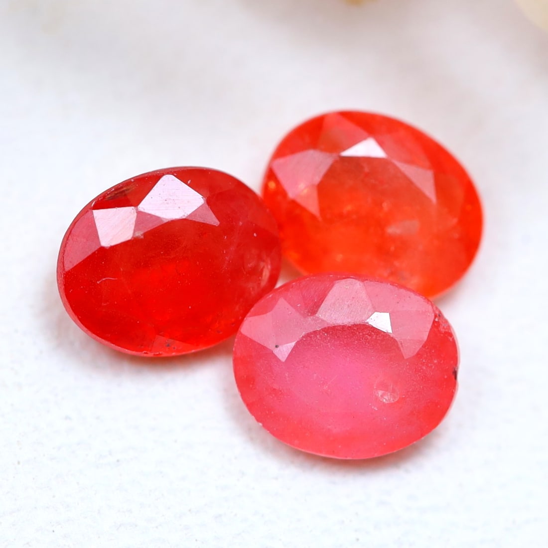 1.43Ct Natural Winza Heated Orangy Pinkish Red Oval Cut for Jewelry Making: Ksmith Jewels Global Welcome to our auction house, today auction brought to you by Ksmith Jewels Global based in Penang, Malaysia specialize in all kinds of opal and color gemstone both in manufacturi