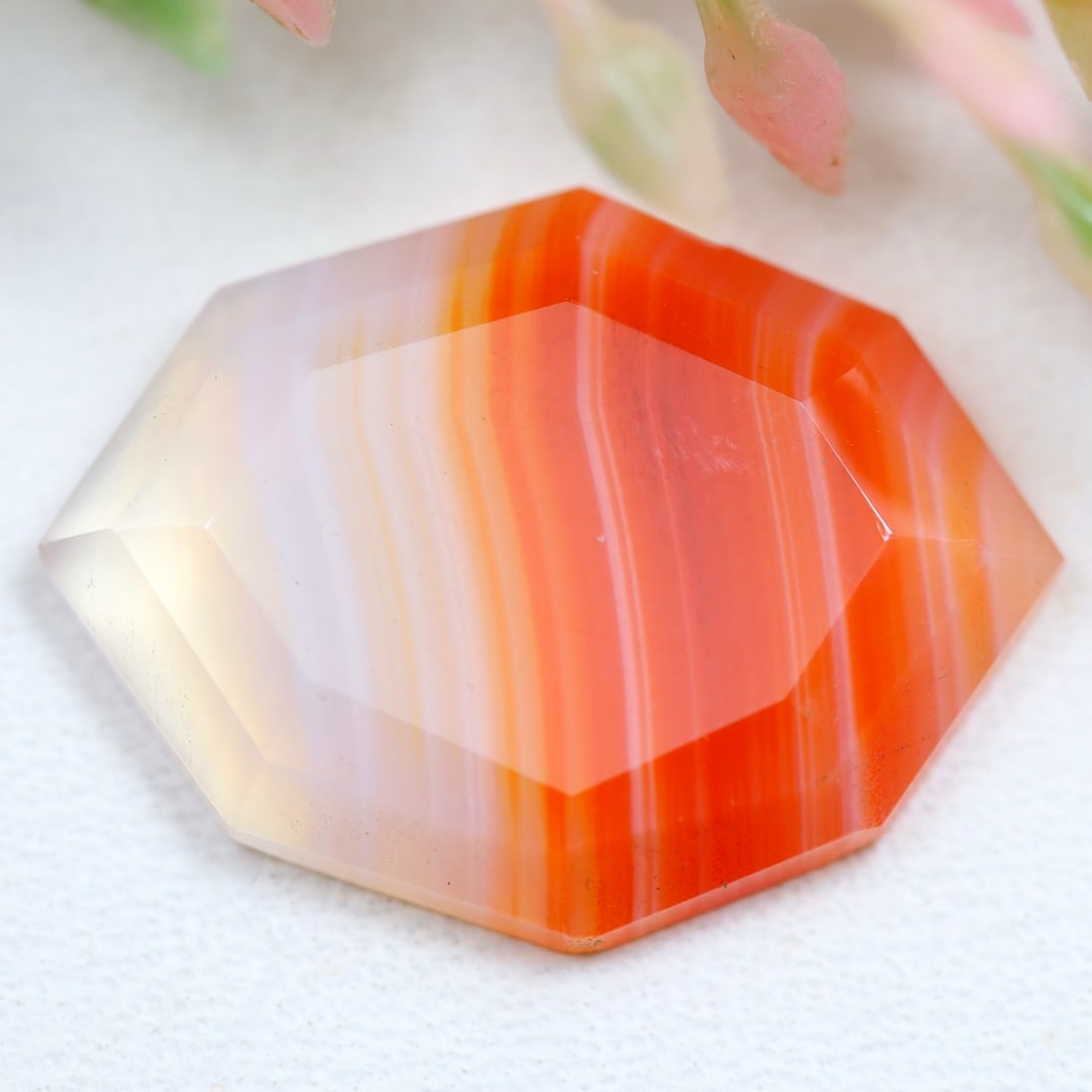 6.05Ct Natural Red Banded Agate - Step Cut Gemstone: Ksmith Jewels Global Welcome to our auction house, today auction brought to you by Ksmith Jewels Global based in Penang, Malaysia specialize in all kinds of opal and color gemstone both in manufacturi