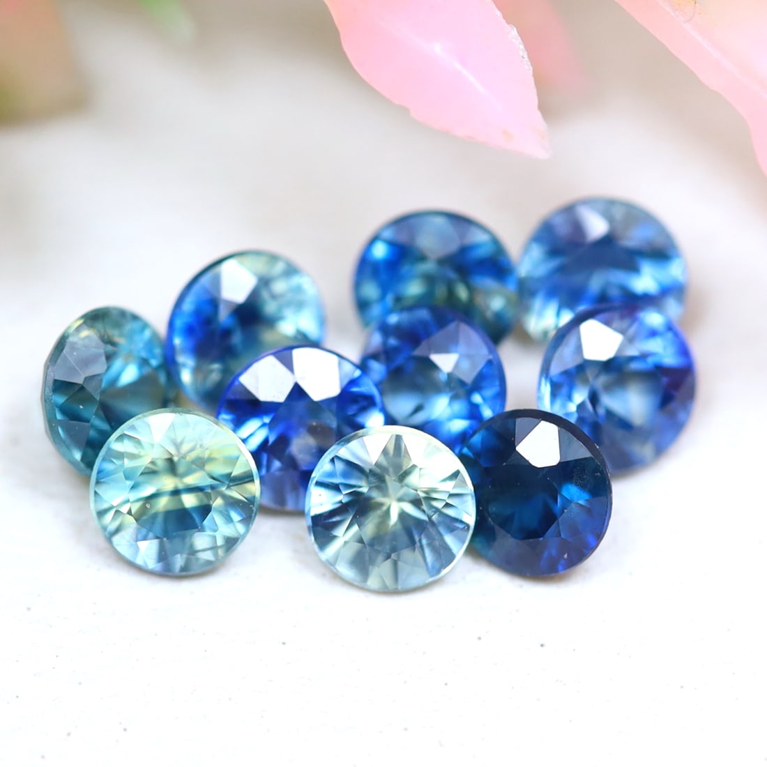 1.50Ct 3.1MM Natural Rare Diamond Cut Multi-color Sapphire VVS-VS in Lots: Ksmith Jewels Global Welcome to our auction house, today auction brought to you by Ksmith Jewels Global based in Penang, Malaysia specialize in all kinds of opal and color gemstone both in manufacturi