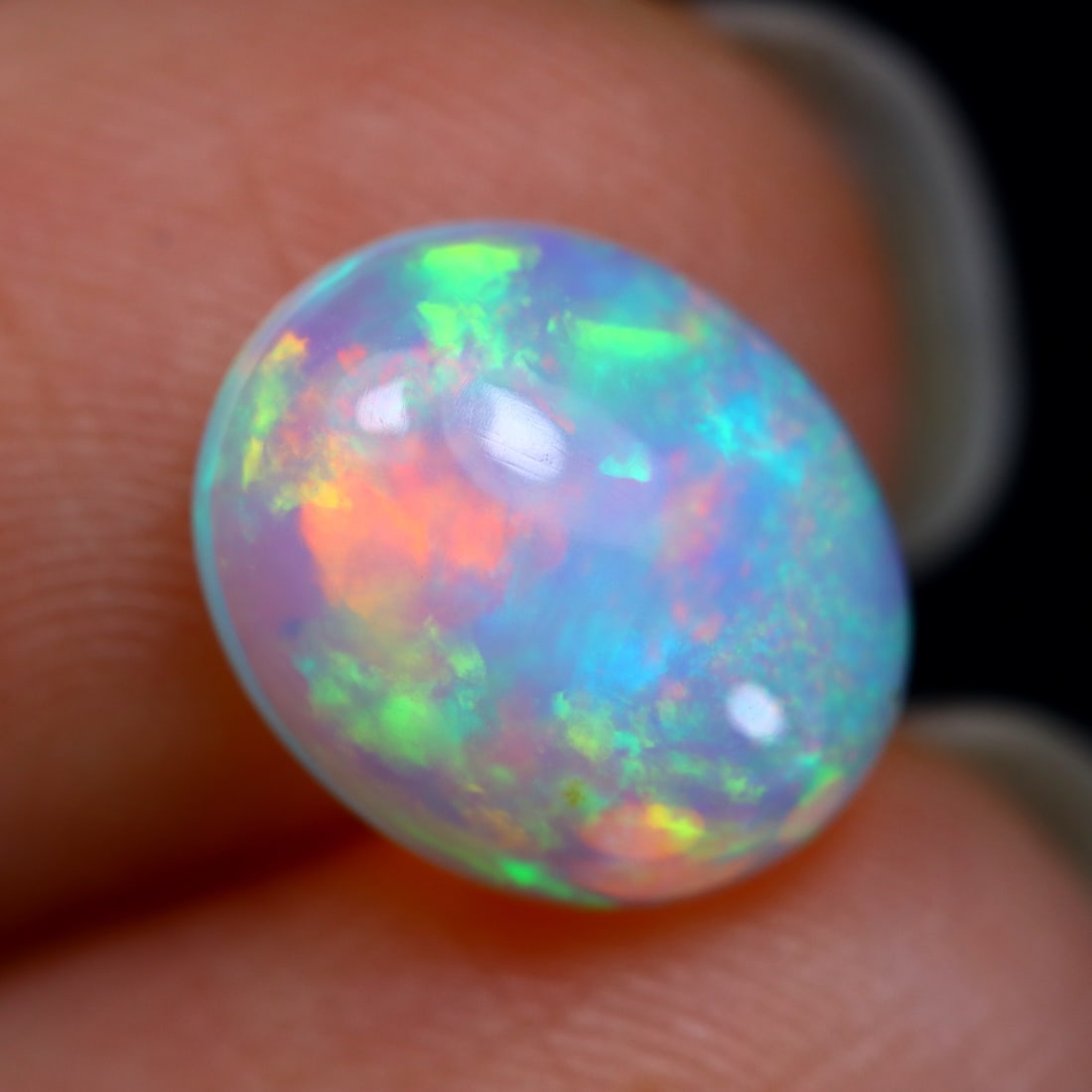 1.83Ct Brilliant Rainbow Flash Ethiopian Welo Opal (1 of 4)