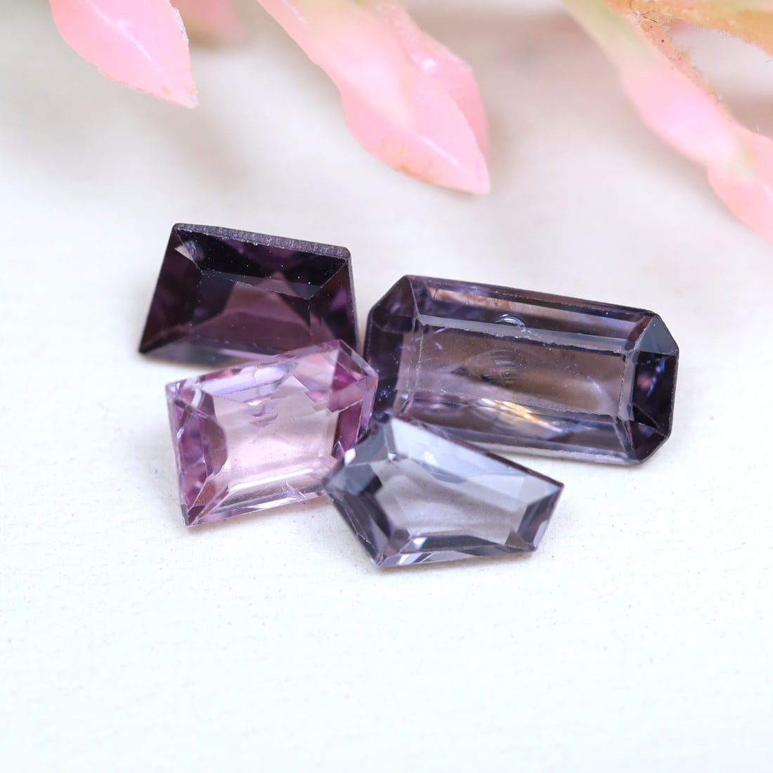 2.08Ct Natural 4PCS AAA++ Color Spinel Mogok Natural Gemstones Fancy Cut: Ksmith Jewels Global Welcome to our auction house, today auction brought to you by Ksmith Jewels Global based in Penang, Malaysia specialize in all kinds of opal and color gemstone both in manufacturi