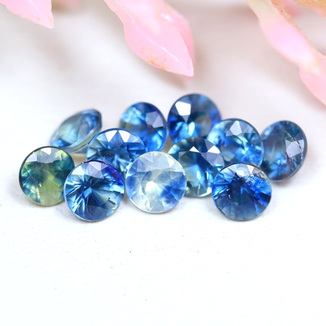 1.57Ct 3.1MM Natural Rare Diamond Cut Multi-color Sapphire VVS-VS in Lots: Ksmith Jewels Global Welcome to our auction house, today auction brought to you by Ksmith Jewels Global based in Penang, Malaysia specialize in all kinds of opal and color gemstone both in manufacturi