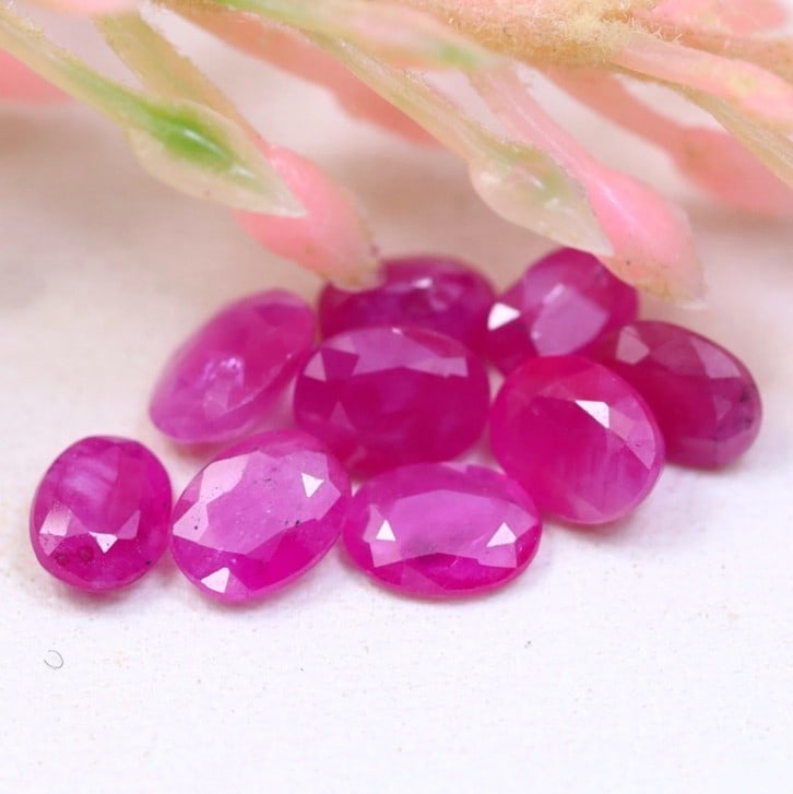 Burmese Ruby 2.01Ct Natural Oval Cut Pinkish Burmese Ruby Lot (1 of 2)