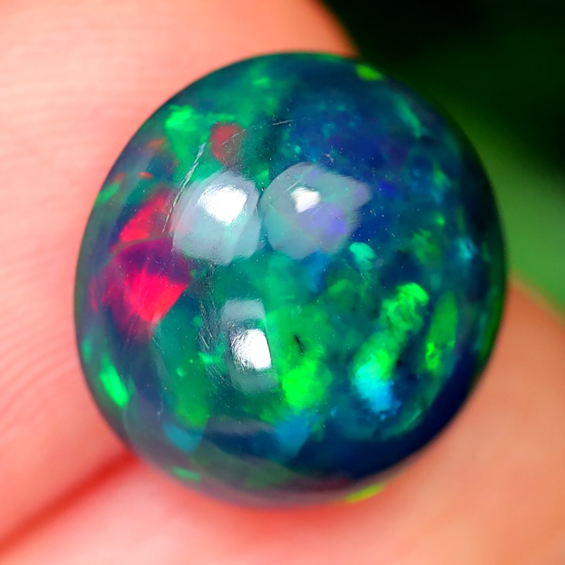 3.76Ct Natural Ethiopian Welo Smoked Opal - Ethiopian Opal - Round Cabochon: Ksmith Jewels Global Welcome to our auction house, today auction brought to you by Ksmith Jewels Global based in Penang, Malaysia specialize in all kinds of opal and color gemstone both in manufacturi
