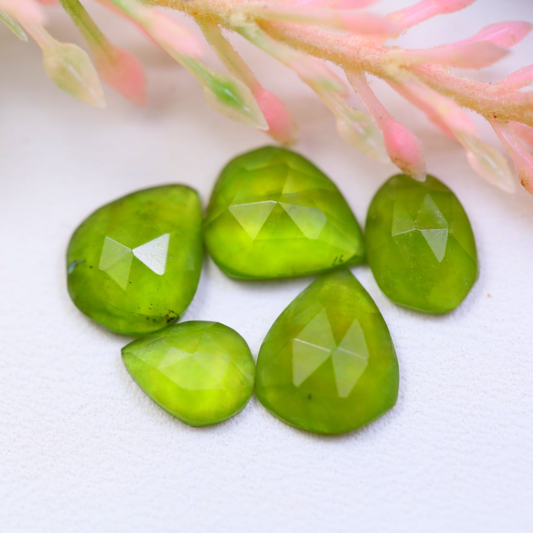 Vesuvianite 6.63Ct Natural Green Vesuvianite Rose Cut Gemstone LOT OT6646: Ksmith Jewels Global Welcome to our auction house, today auction brought to you by Ksmith Jewels Global based in Penang, Malaysia specialize in all kinds of opal and color gemstone both in manufacturi