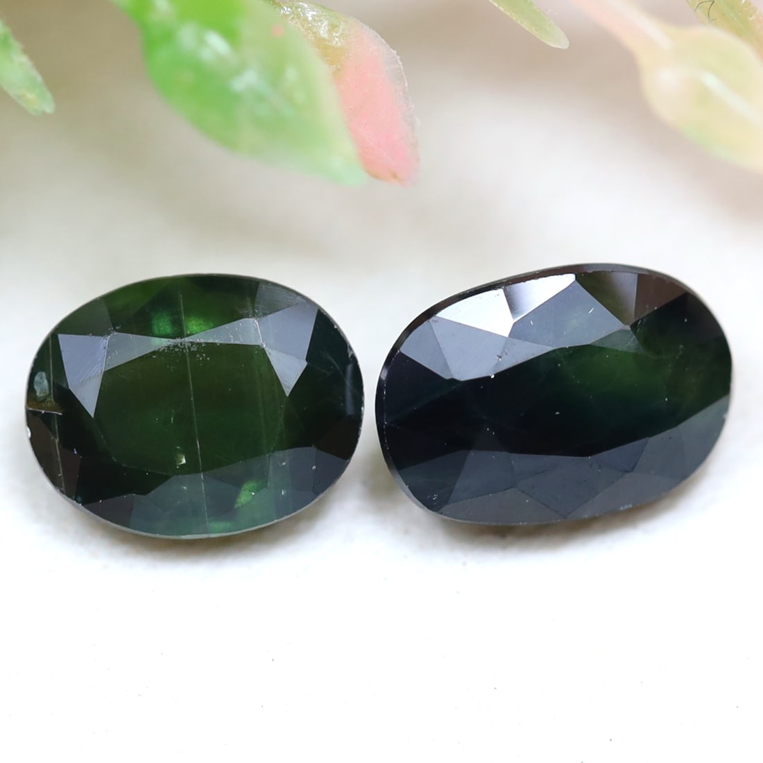 2.22Ct Natural Madagascar Heated Greenish Blue Sapphire Gemstone: Ksmith Jewels Global Welcome to our auction house, today auction brought to you by Ksmith Jewels Global based in Penang, Malaysia specialize in all kinds of opal and color gemstone both in manufacturi