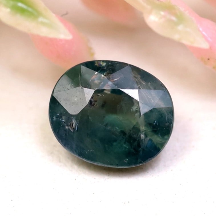 Sapphire 0.87Ct Normal Heated Australia Sapphire Bluish Green: Ksmith Jewels Global Welcome to our auction house, today auction brought to you by Ksmith Jewels Global based in Penang, Malaysia specialize in all kinds of opal and color gemstone both in manufacturi