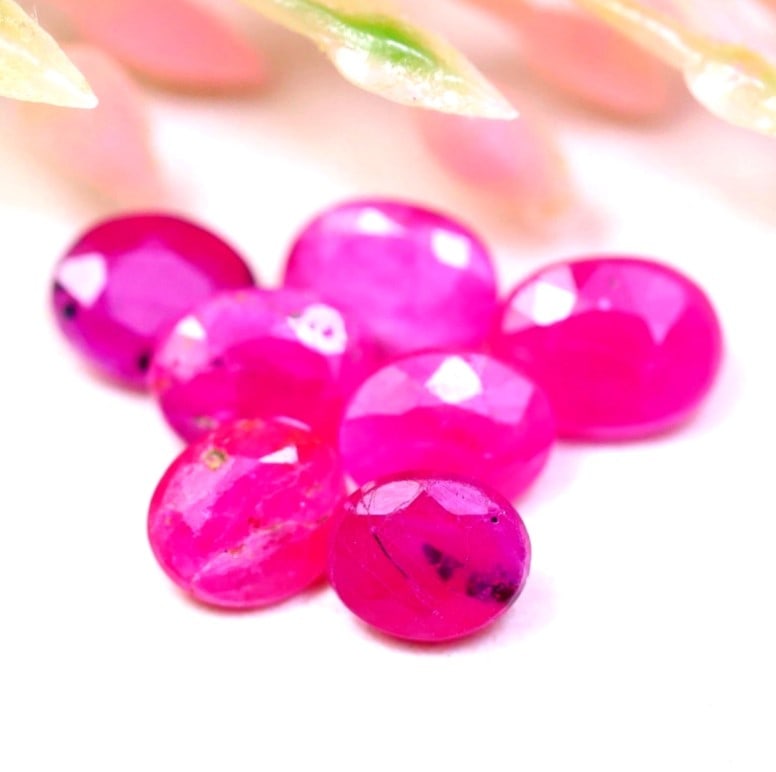 2.55Ct Natural Heated Pinkish Red Ruby Lot - Mozambique Gemstone - Oval Faceted (1 of 2)