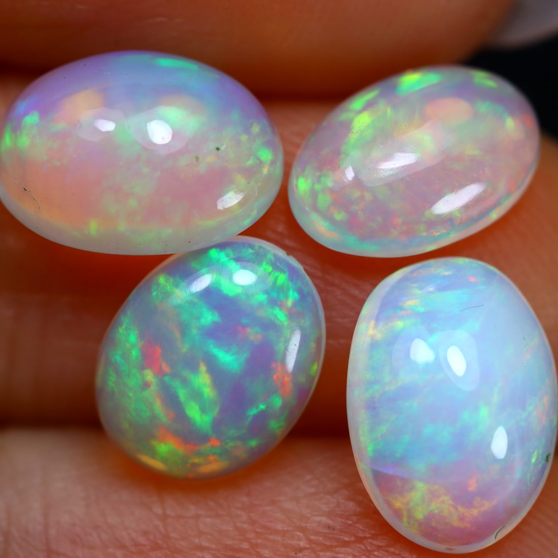 4.05Ct Natural Flashy Rainbow Ethiopian Welo Opal (1 of 2)