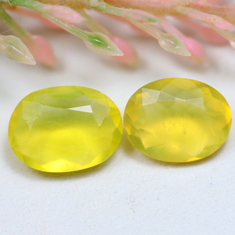 4.09CTS Natural Unheated Yellow Mexico Opal Oval 2 PCS 11.2x8.3x4.6MM: Ksmith Jewels Global Welcome to our auction house, today auction brought to you by Ksmith Jewels Global based in Penang, Malaysia specialize in all kinds of opal and color gemstone both in manufacturi