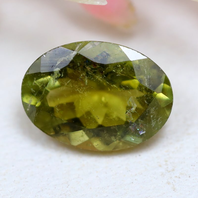 Tourmaline 1.05Ct Oval Cut Natural Mozambique Green Tourmaline (1 of 2)