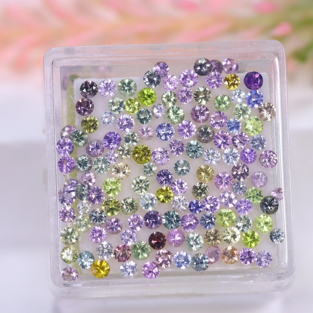 5.01Ct Fancy Sapphire Set - 2.0mm Round Diamond Cut , 16E: Ksmith Heritage Auctioneers Welcome to our auction house, today auction brought to you by Ksmith Heritage Auctioneers based in Penang, Malaysia specialize in all kinds of opal and color gemstone both