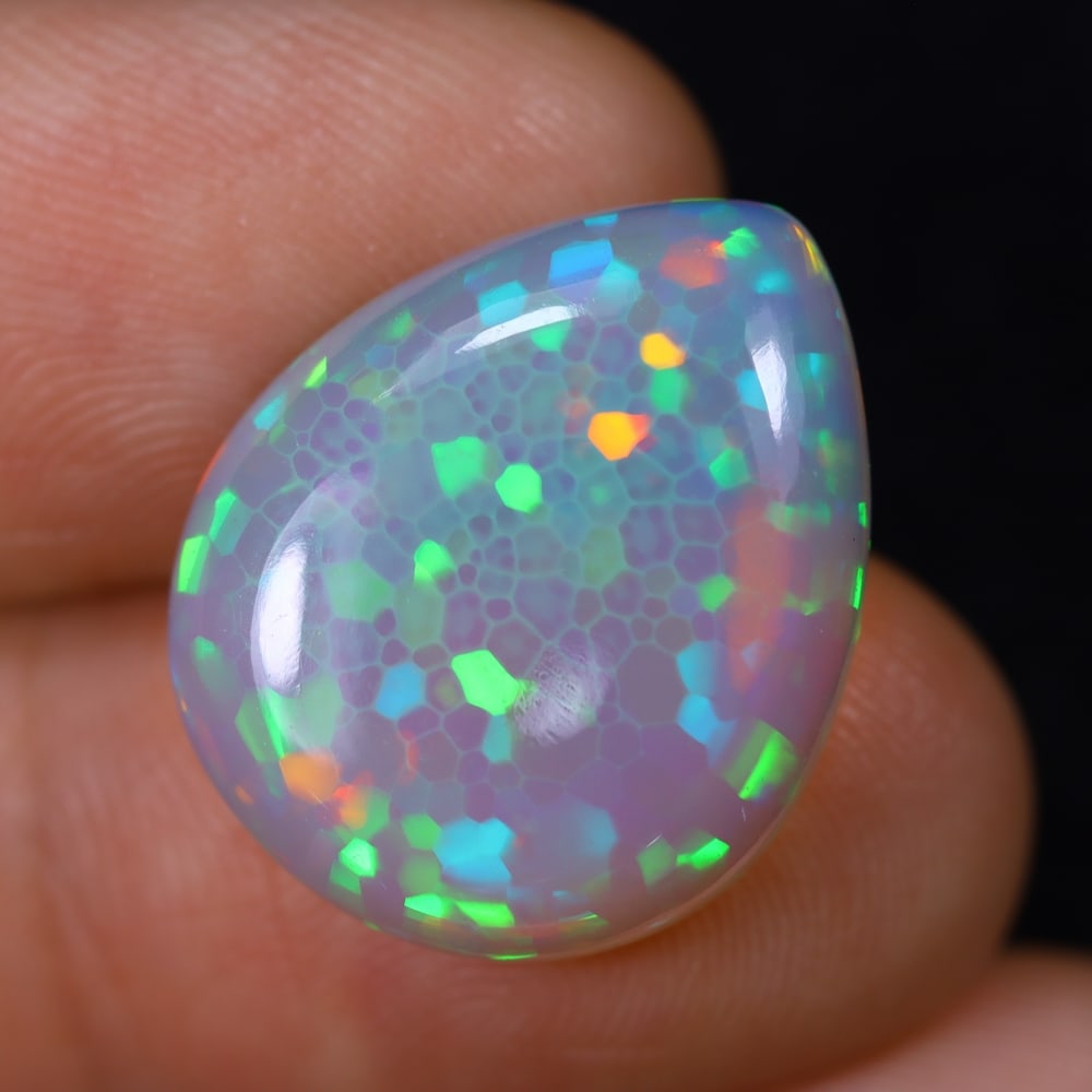 *7.99Ct Welo Opal Polished - Ethiopian Opal, 508B: Ksmith Heritage Auctioneers Welcome to our auction house, today auction brought to you by Ksmith Heritage Auctioneers based in Penang, Malaysia specialize in all kinds of opal and color gemstone both