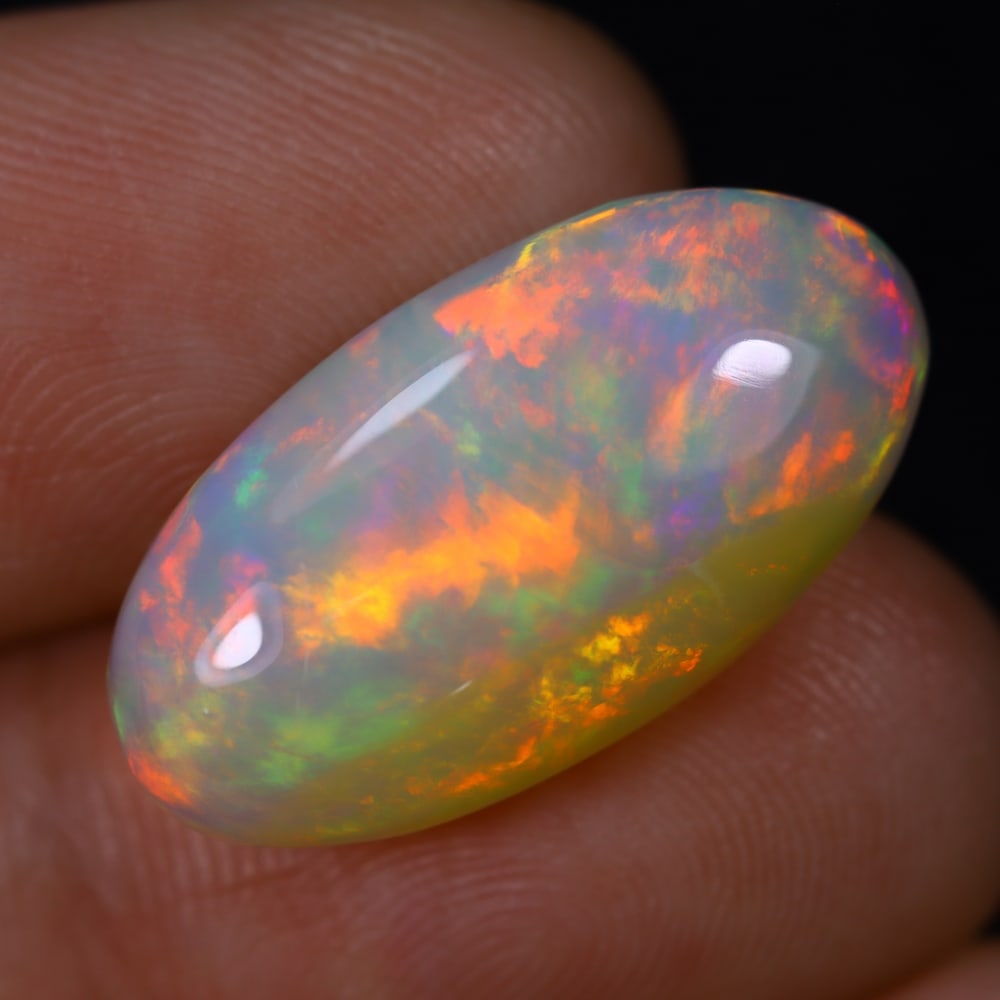 *8.07Ct Welo Opal Polished - Ethiopian Opal, 1031B: Ksmith Heritage Auctioneers Welcome to our auction house, today auction brought to you by Ksmith Heritage Auctioneers based in Penang, Malaysia specialize in all kinds of opal and color gemstone both