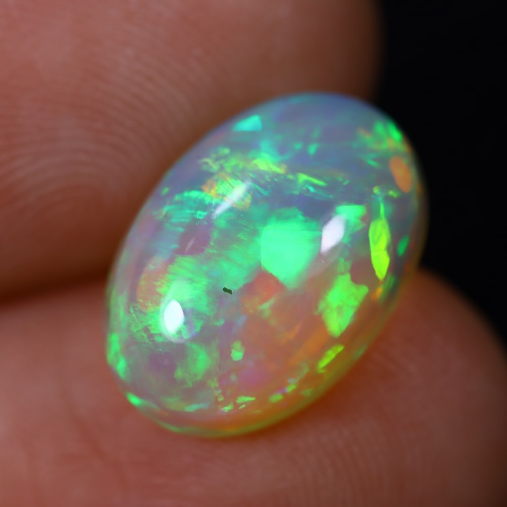 3.50Ct Welo Opal Polished - Ethiopian Opal, 779B: Ksmith Heritage Auctioneers Welcome to our auction house, today auction brought to you by Ksmith Heritage Auctioneers based in Penang, Malaysia specialize in all kinds of opal and color gemstone both