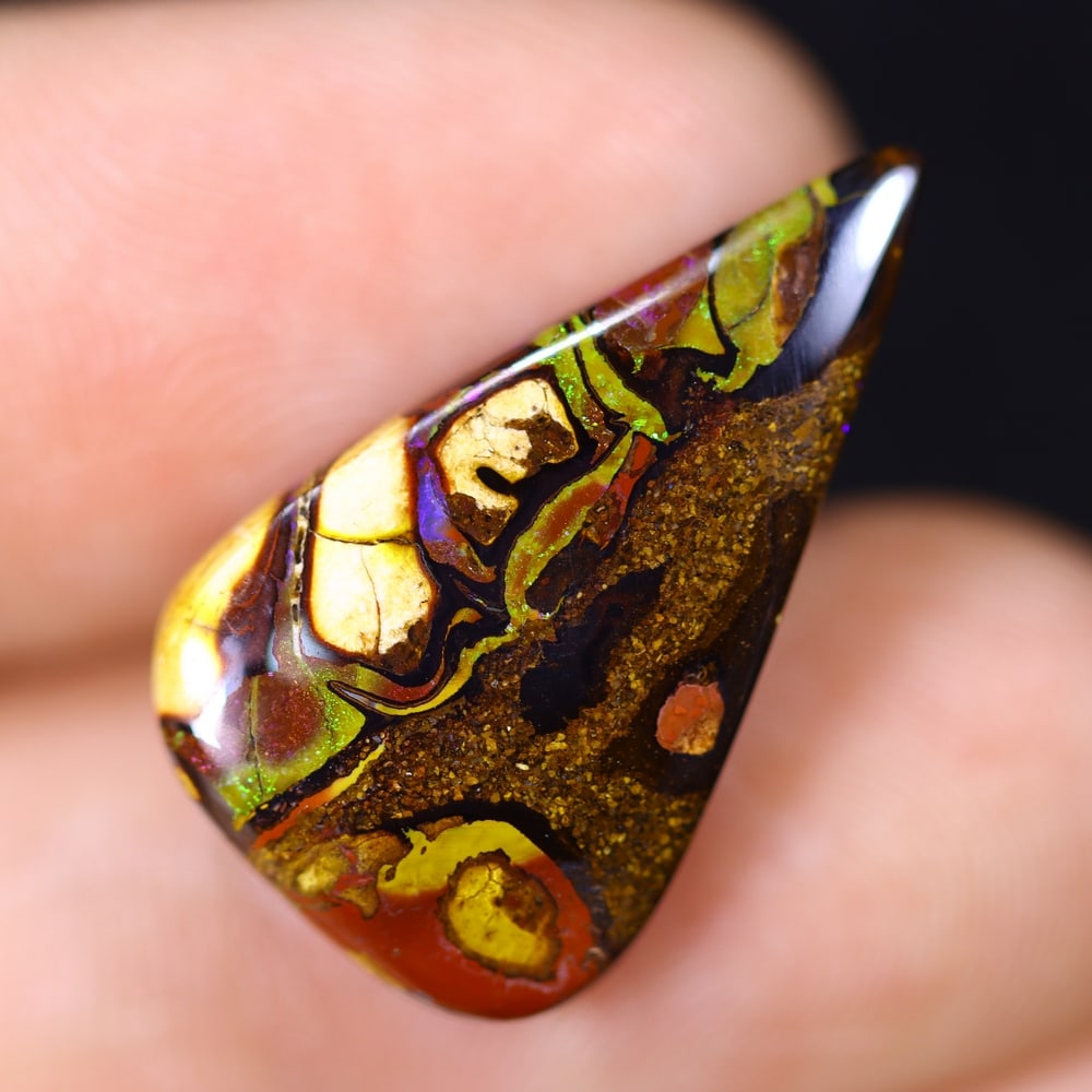 9.05Ct Boulder Opal - Australian Opal, 195E: Ksmith Heritage Auctioneers Welcome to our auction house, today auction brought to you by Ksmith Heritage Auctioneers based in Penang, Malaysia specialize in all kinds of opal and color gemstone both