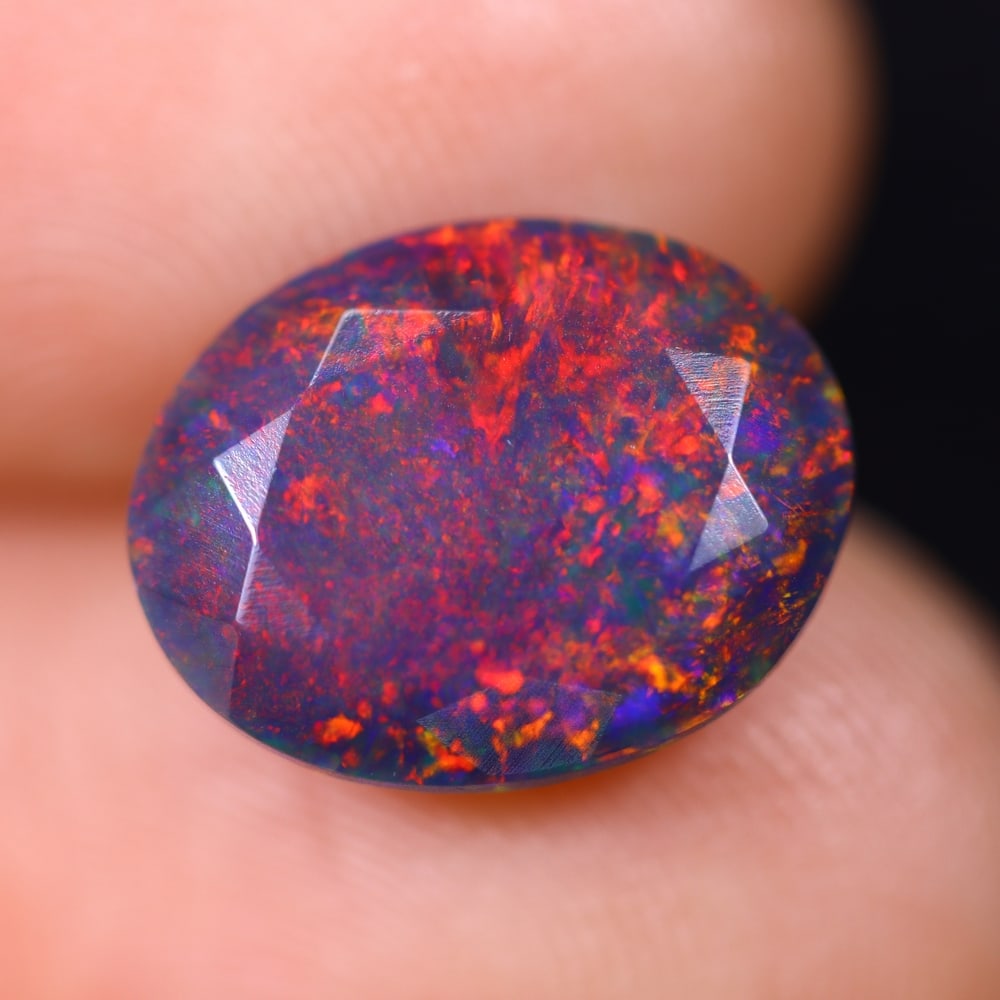 2.88Ct Welo Black Faceted Opal Polished - Ethiopian Opal, 427E: Ksmith Heritage Auctioneers Welcome to our auction house, today auction brought to you by Ksmith Heritage Auctioneers based in Penang, Malaysia specialize in all kinds of opal and color gemstone both