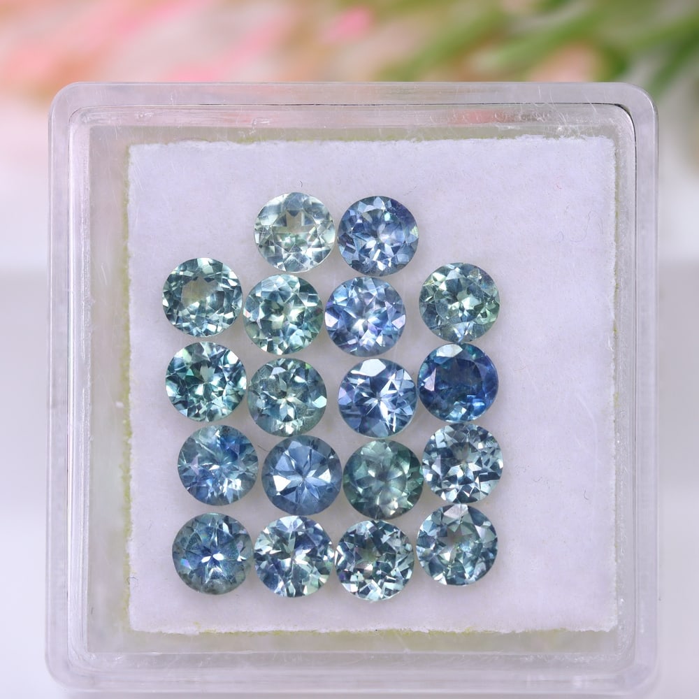 *4.34Ct 18pcs Australian Blue Sapphire Calibrated 3.7mm Set - Polished Faceted, 813E: Ksmith Heritage Auctioneers Welcome to our auction house, today auction brought to you by Ksmith Heritage Auctioneers based in Penang, Malaysia specialize in all kinds of opal and color gemstone both