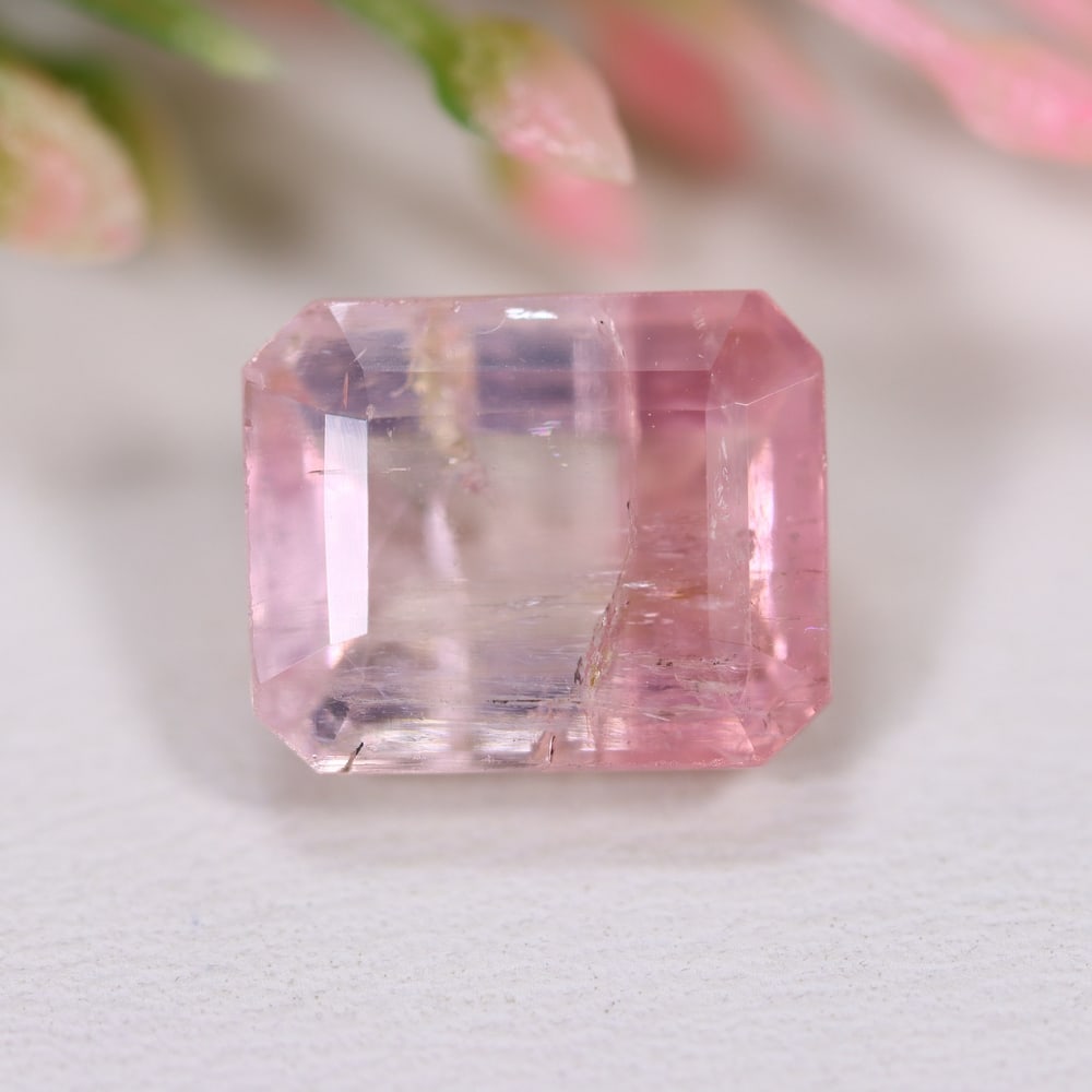 5.16cts Natural Watermelon Tourmaline - Bi-Colour Faceted Cut, 107E: Ksmith Heritage Auctioneers Welcome to our auction house, today auction brought to you by Ksmith Heritage Auctioneers based in Penang, Malaysia specialize in all kinds of opal and color gemstone both