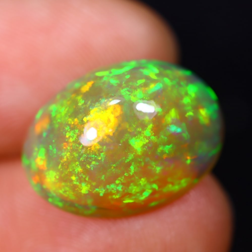 7.83Ct Welo Opal Polished - Ethiopian Opal - Oval Cabochon, 1032B: Ksmith Heritage Auctioneers Welcome to our auction house, today auction brought to you by Ksmith Heritage Auctioneers based in Penang, Malaysia specialize in all kinds of opal and color gemstone both