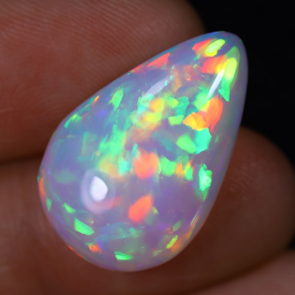*10.46Ct Welo Opal Polished - Ethiopian Opal, 1045E: Ksmith Heritage Auctioneers Welcome to our auction house, today auction brought to you by Ksmith Heritage Auctioneers based in Penang, Malaysia specialize in all kinds of opal and color gemstone both