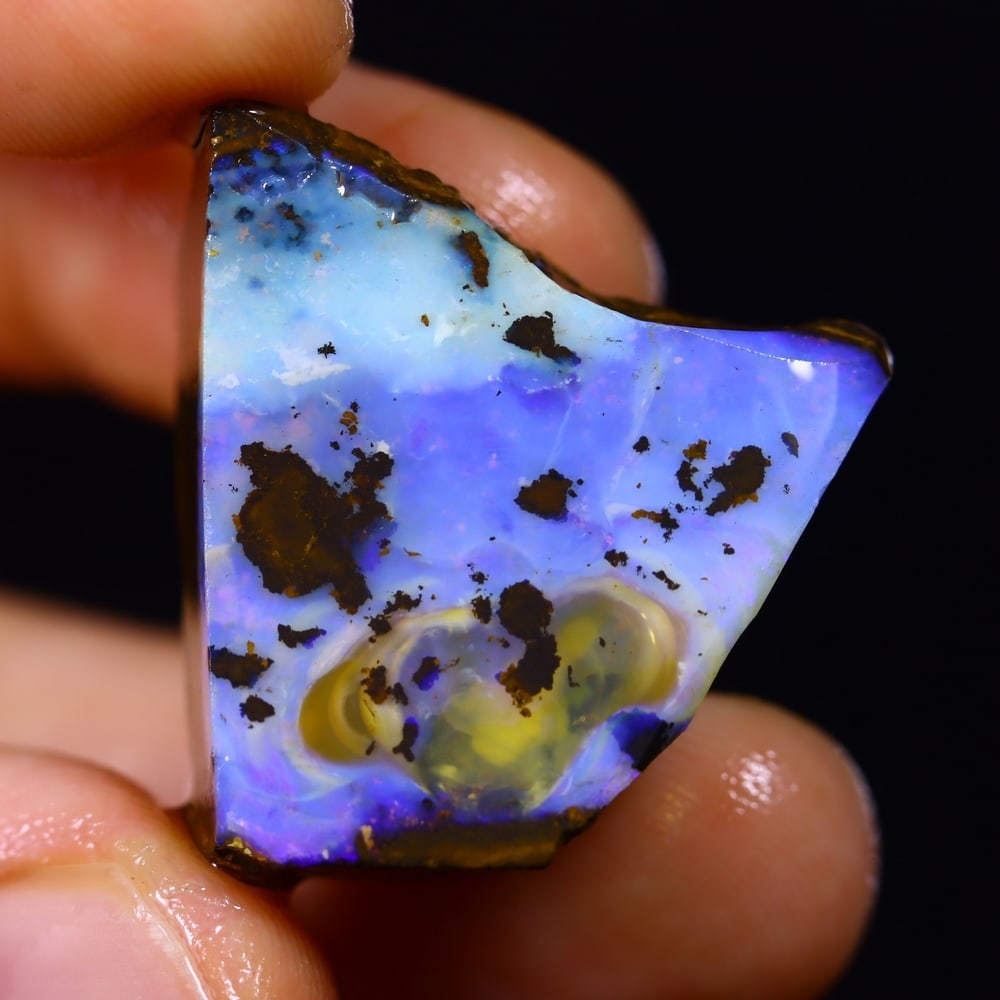 45Ct Winton Boulder Rough Opal - Australian Opal - Freeform Rough, 1209B: Ksmith Heritage Auctioneers Welcome to our auction house, today auction brought to you by Ksmith Heritage Auctioneers based in Penang, Malaysia specialize in all kinds of opal and color gemstone both