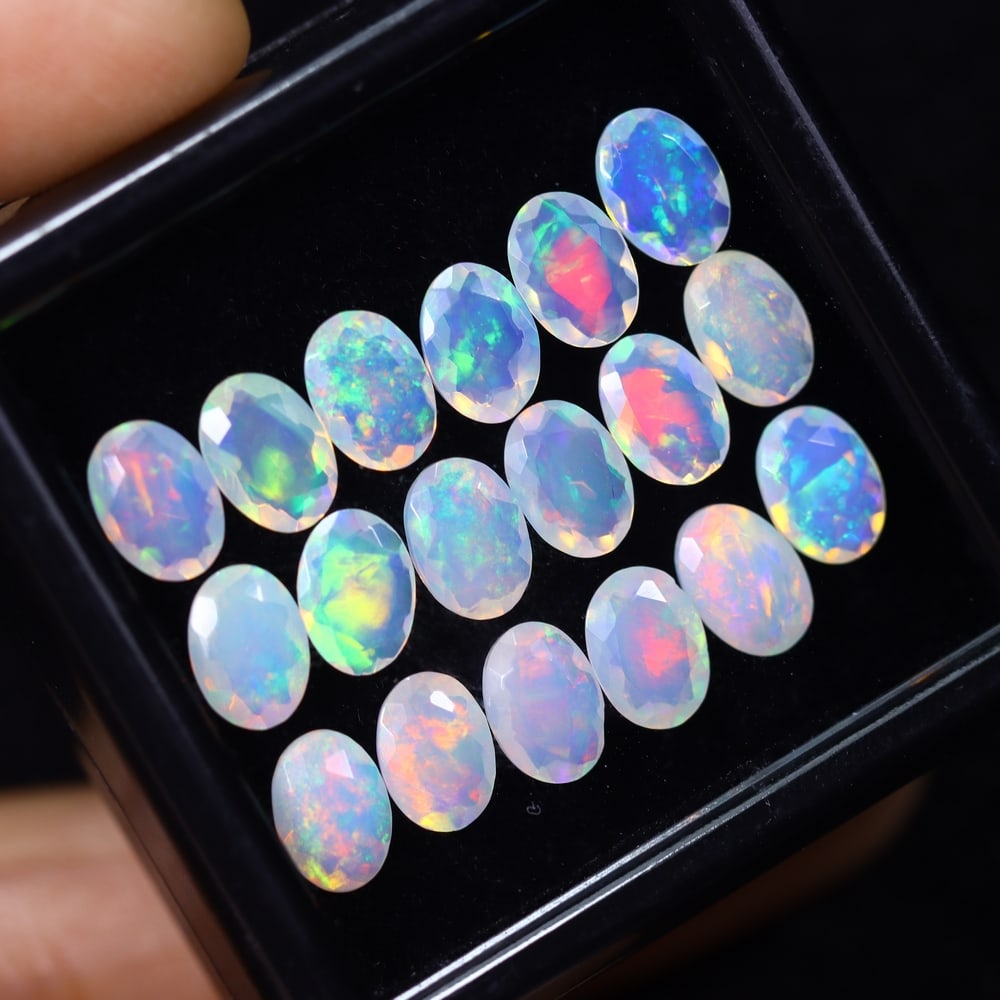 *8.54Ct 18pcs Calibrated 7x5mm Faceted Welo Opal Set - Ethiopian Opal, 223B: Ksmith Heritage Auctioneers Welcome to our auction house, today auction brought to you by Ksmith Heritage Auctioneers based in Penang, Malaysia specialize in all kinds of opal and color gemstone both