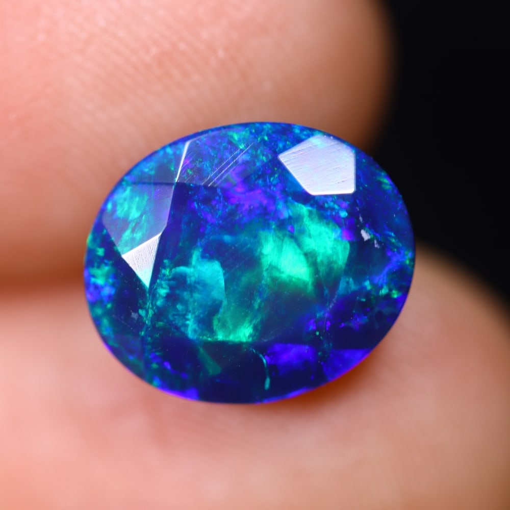 2.50Ct Welo Black Opal - Ethiopian Opal - Faceted Polished , 369E: Ksmith Heritage Auctioneers Welcome to our auction house, today auction brought to you by Ksmith Heritage Auctioneers based in Penang, Malaysia specialize in all kinds of opal and color gemstone both