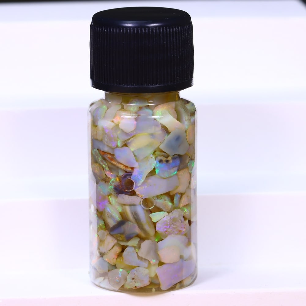 Australian Lightning Ridge Crystal Black Opal Rough Chip Jar (Good For Display), 618B: Ksmith Heritage Auctioneers Welcome to our auction house, today auction brought to you by Ksmith Heritage Auctioneers based in Penang, Malaysia specialize in all kinds of opal and color gemstone both