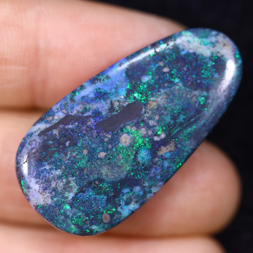 19.57Ct Andamooka Opal - Australian Opal, 99B: Ksmith Heritage Auctioneers Welcome to our auction house, today auction brought to you by Ksmith Heritage Auctioneers based in Penang, Malaysia specialize in all kinds of opal and color gemstone both