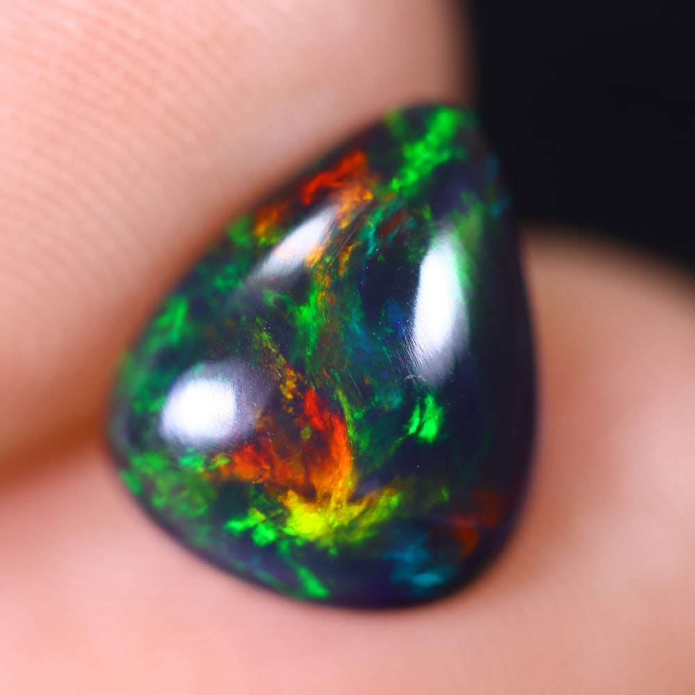 2.11Ct Welo Black Opal Polished - Ethiopian Opal, 124E: Ksmith Heritage Auctioneers Welcome to our auction house, today auction brought to you by Ksmith Heritage Auctioneers based in Penang, Malaysia specialize in all kinds of opal and color gemstone both
