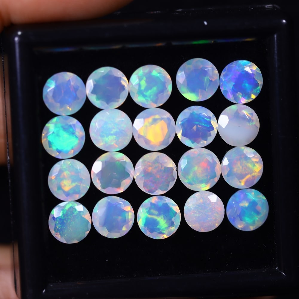 *10.44Ct 20pcs Calibrated 6x6mm Faceted Welo Opal Set - Ethiopian Opal, 1151B: Ksmith Heritage Auctioneers Welcome to our auction house, today auction brought to you by Ksmith Heritage Auctioneers based in Penang, Malaysia specialize in all kinds of opal and color gemstone both