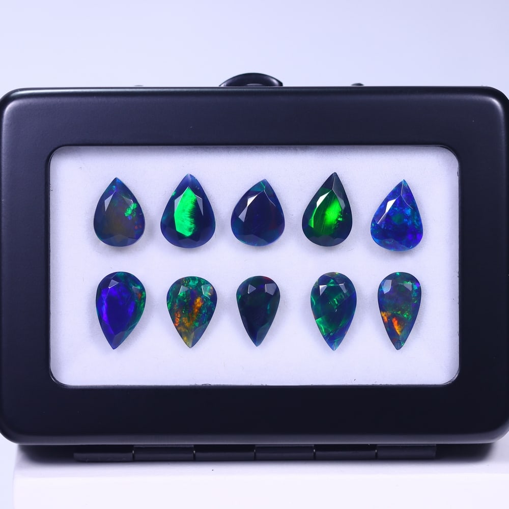 *14Ct 10pcs Faceted Smoked Welo Opal Set - Ethiopian Opal, 808E: Ksmith Heritage Auctioneers Welcome to our auction house, today auction brought to you by Ksmith Heritage Auctioneers based in Penang, Malaysia specialize in all kinds of opal and color gemstone both