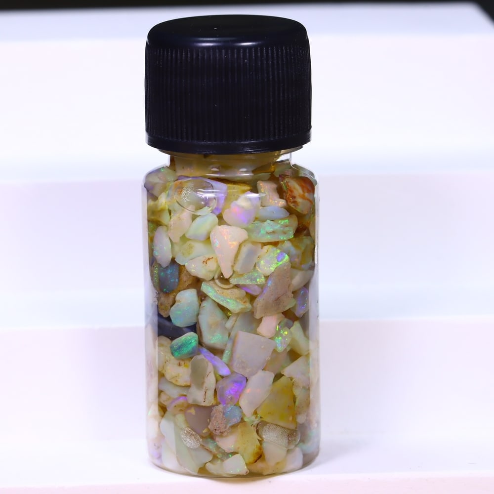 Australian Lightning Ridge Crystal Black Opal Rough Chip Jar (Good For Display), 930B: Ksmith Heritage Auctioneers Welcome to our auction house, today auction brought to you by Ksmith Heritage Auctioneers based in Penang, Malaysia specialize in all kinds of opal and color gemstone both