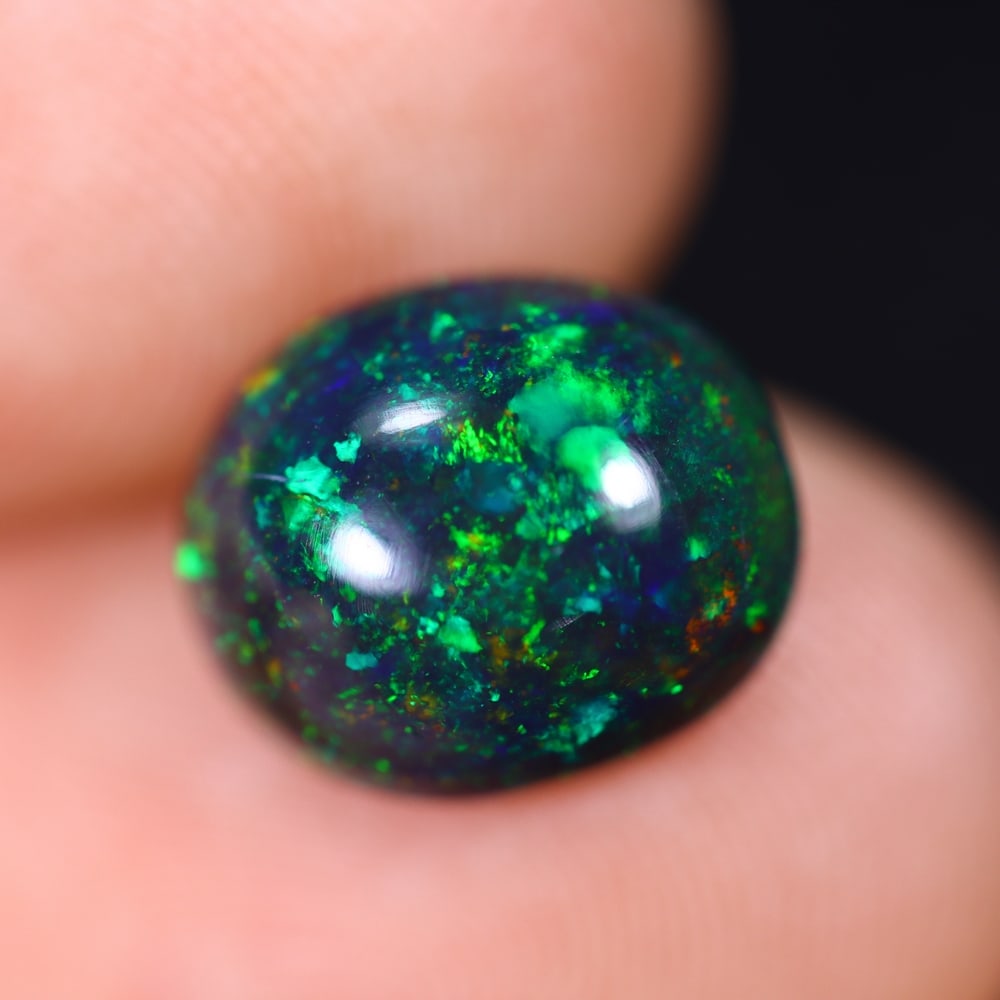 2.31Ct Welo Black Opal Polished - Ethiopian Opal, 552E: Ksmith Heritage Auctioneers Welcome to our auction house, today auction brought to you by Ksmith Heritage Auctioneers based in Penang, Malaysia specialize in all kinds of opal and color gemstone both