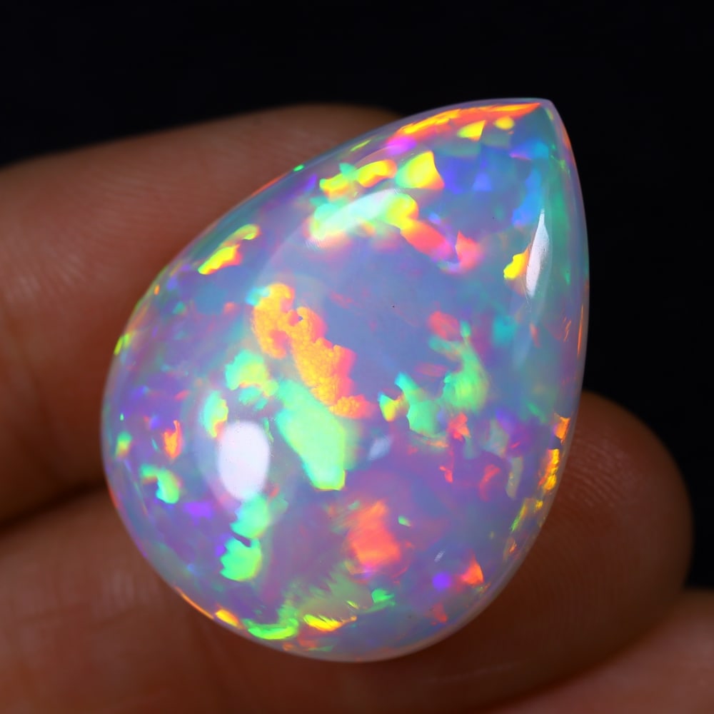*23.48Ct Welo Opal Polished - Ethiopian Opal, 478E: Ksmith Heritage Auctioneers Welcome to our auction house, today auction brought to you by Ksmith Heritage Auctioneers based in Penang, Malaysia specialize in all kinds of opal and color gemstone both
