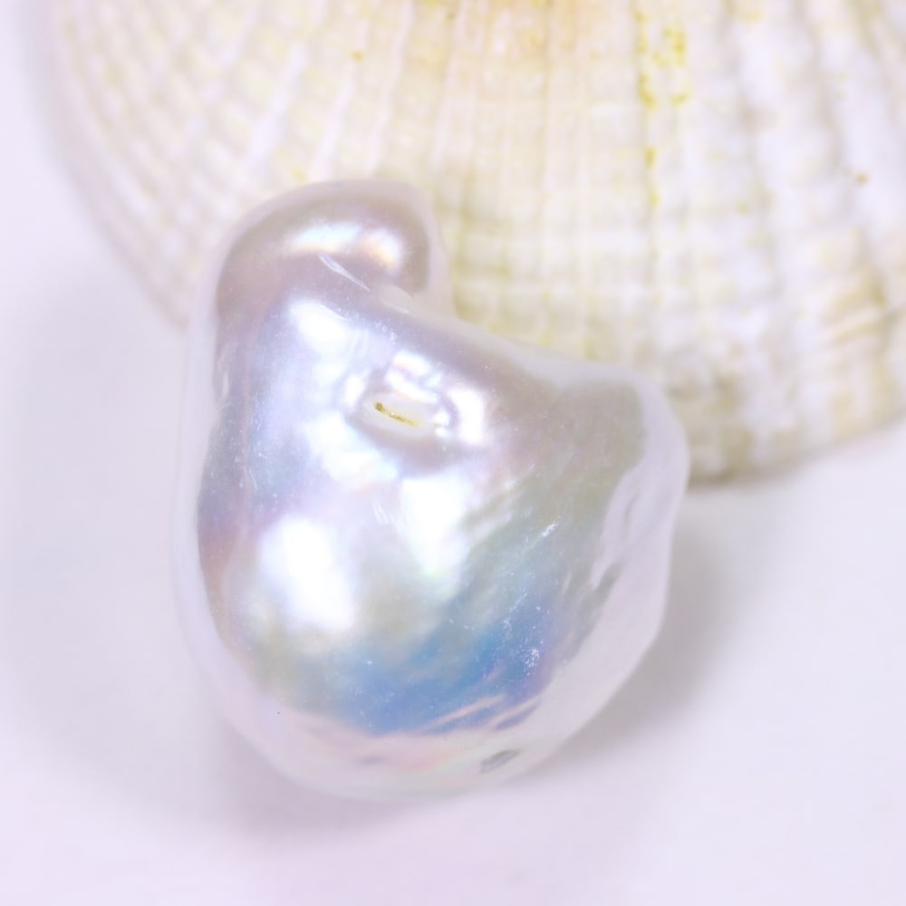 33.96Ct Freshwater Keshi Pearl - No Hole Drill - Approx 21x17x15mm , 912B: Ksmith Heritage Auctioneers Welcome to our auction house, today auction brought to you by Ksmith Heritage Auctioneers based in Penang, Malaysia specialize in all kinds of opal and color gemstone both