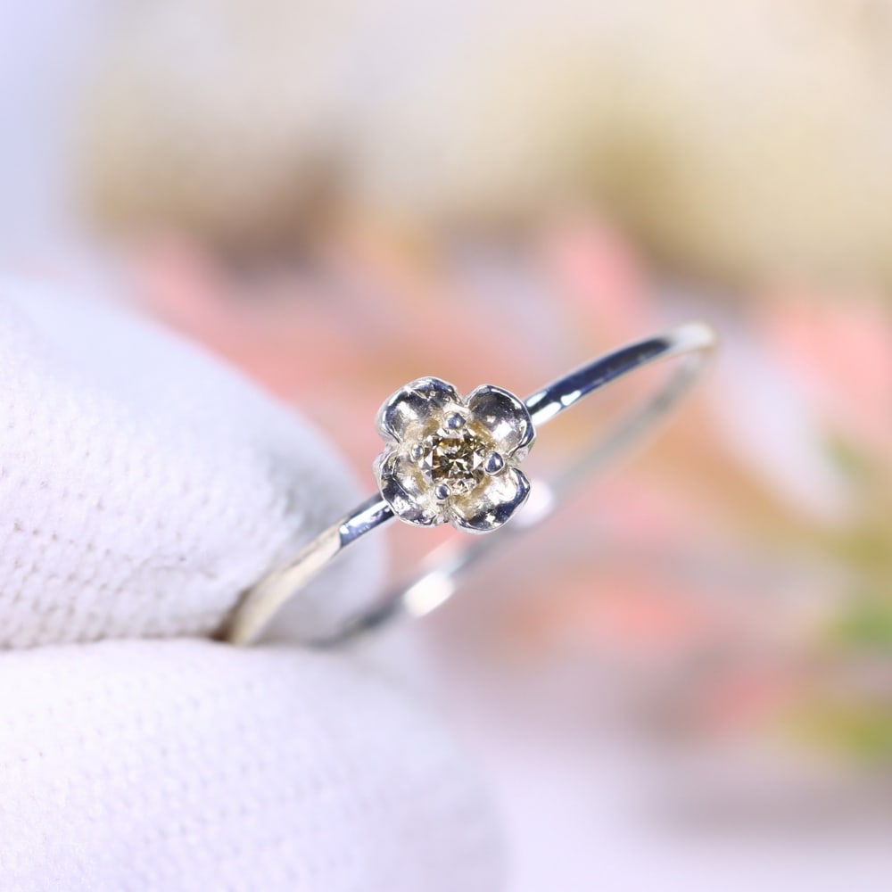 0.54g Natural Diamond Sterling Silver 925 Ring - Size US 6 - Total Diamond 0.04ct: Ksmith Jewels Global Welcome to our auction house, today auction brought to you by Ksmith Jewels Global based in Penang, Malaysia specialize in all kinds of opal, diamond and color gemstone both in ma