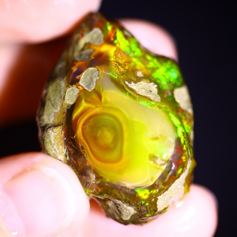 92.4cts Phantom Ghost Ethiopian Crystal Specimen Rough , 1012E: Ksmith Heritage Auctioneers Subject: Natural Ethiopian Crystal Rough Origin: Ethiopia Carat Weight: 92.4 cts Dimension: 38x27x20 mm Treatment: Unheated Type: Rough Specime