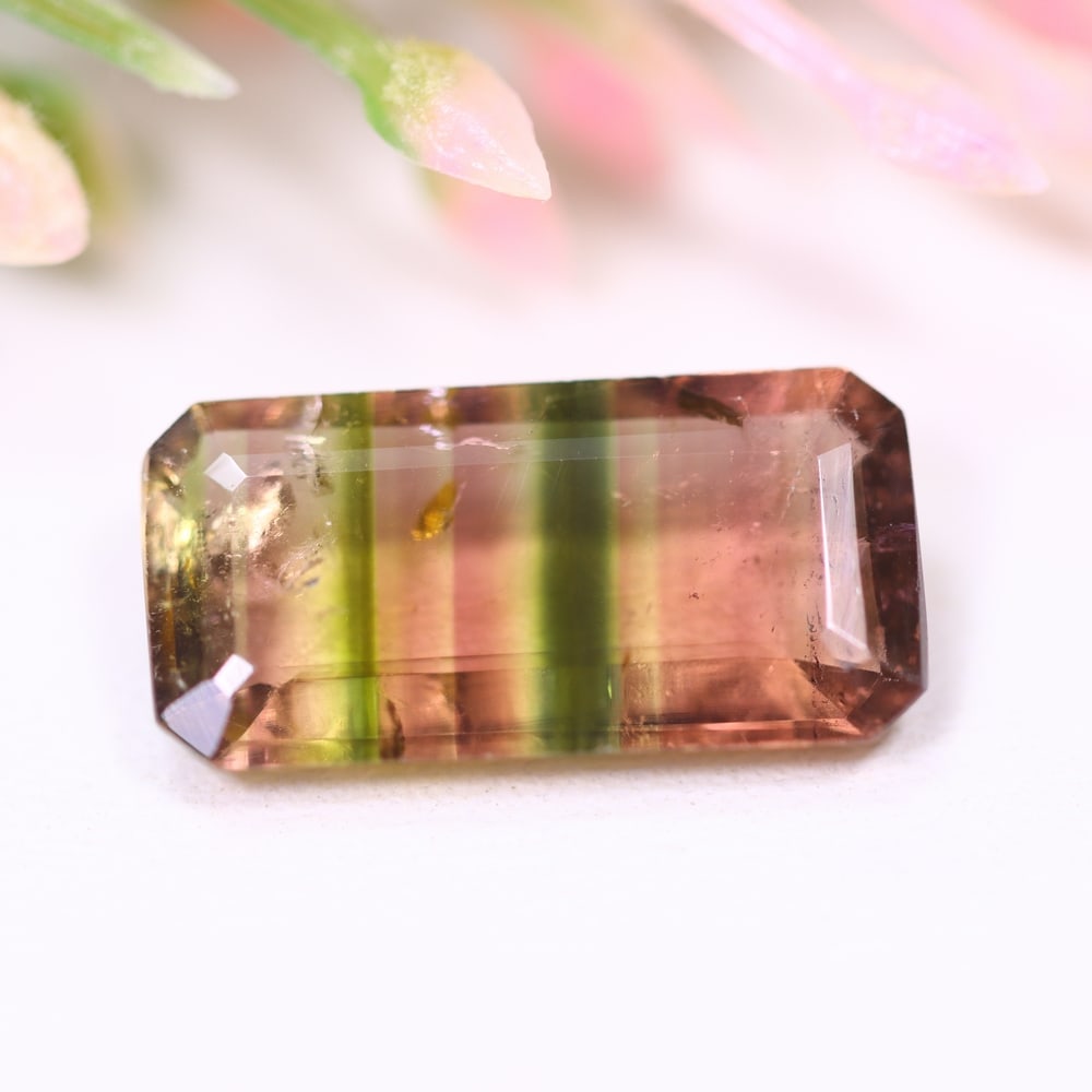 3.73cts Natural Watermelon Tourmaline - Bi-Colour Faceted Cut , 161E: Ksmith Heritage Auctioneers Subject: Natural Tourmaline Origin: Africa Carat Weight: 3.73 cts Dimension: 15x7.6x3.6 mm Type: Faceted, Polished