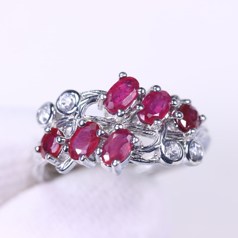 Ring US8 Ruby & Simulated CZ - 925 Sterling Silver , 208E: Ksmith Heritage Auctioneers Subject: Natural Ruby & Simulated CZ Origin: Thailand Carat Weight: 4.02g Dimension: Gemstone 3x5mm Type: Ring
