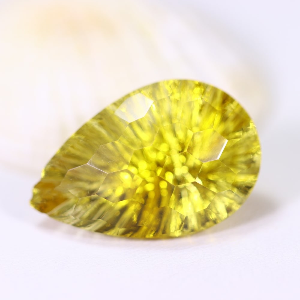 22.51Ct Citrine - Special Cut - Faceted Polished , 127E: Ksmith Heritage Auctioneers Subject: Natural Citrine Origin: Brazil Carat Weight: 22.51Ct Dimension: 24.9x16.2x12.6 mm Treatment: Untreated Type: Faceted, Polished