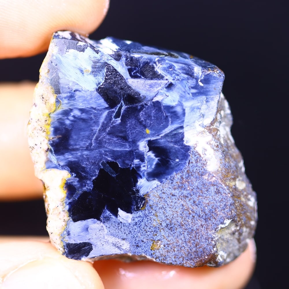 55.54Ct Pietersite Slab - Gemstone Crystal - Freeform Slice, 394B: Ksmith Heritage Auctioneers Subject: Natural Pietersite Origin: Namibia, South Africa Carat Weight: 55.54Ct Dimension: 31.6 x 29 x 6.5 mm Treatment: Natural Untreated Shape: Fr