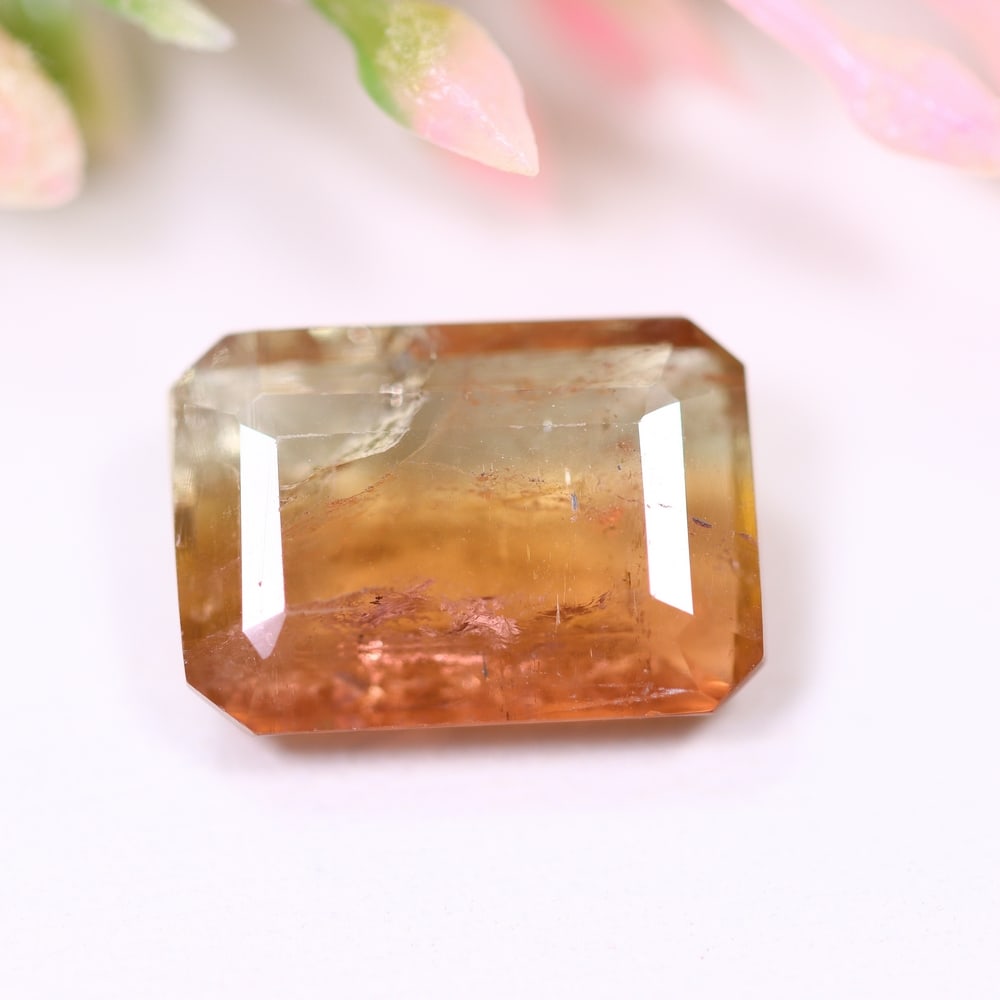 3.82cts Natural Watermelon Tourmaline - Bi-Colour Faceted Cut , 1094E: Ksmith Heritage Auctioneers Subject: Natural Tourmaline Origin: Africa Carat Weight: 3.82 cts Dimension: 11.5x8x4.3 mm Type: Faceted, Polished