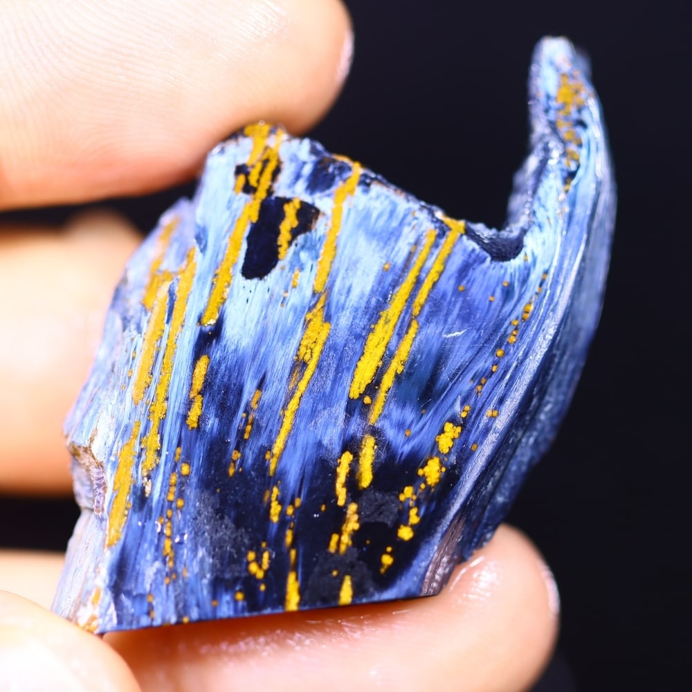 46.23Ct Pietersite Slab - Gemstone Crystal - Freeform Slice, 195B: Ksmith Heritage Auctioneers Subject: Natural Pietersite Origin: Namibia, South Africa Carat Weight: 46.23Ct Dimension: 42.7 x 27.7 x 5.3 mm Treatment: Natural Untreated Shape: